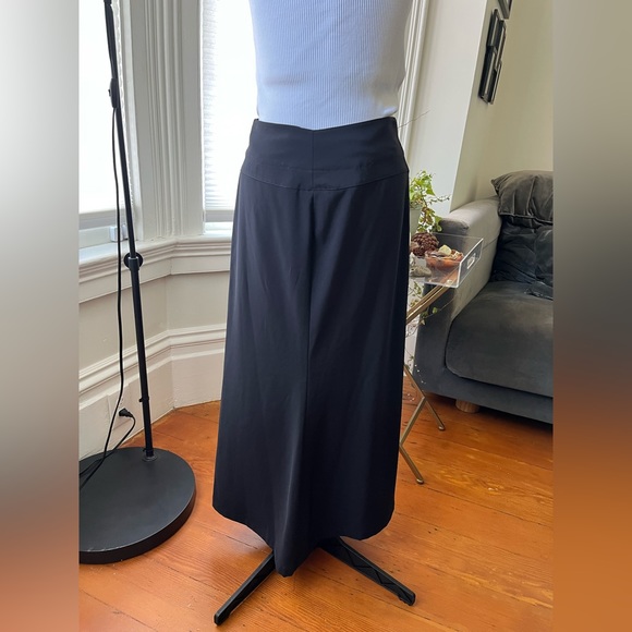 Vince Minimalist Navy Maxi Skirt - Picture 3 of 6
